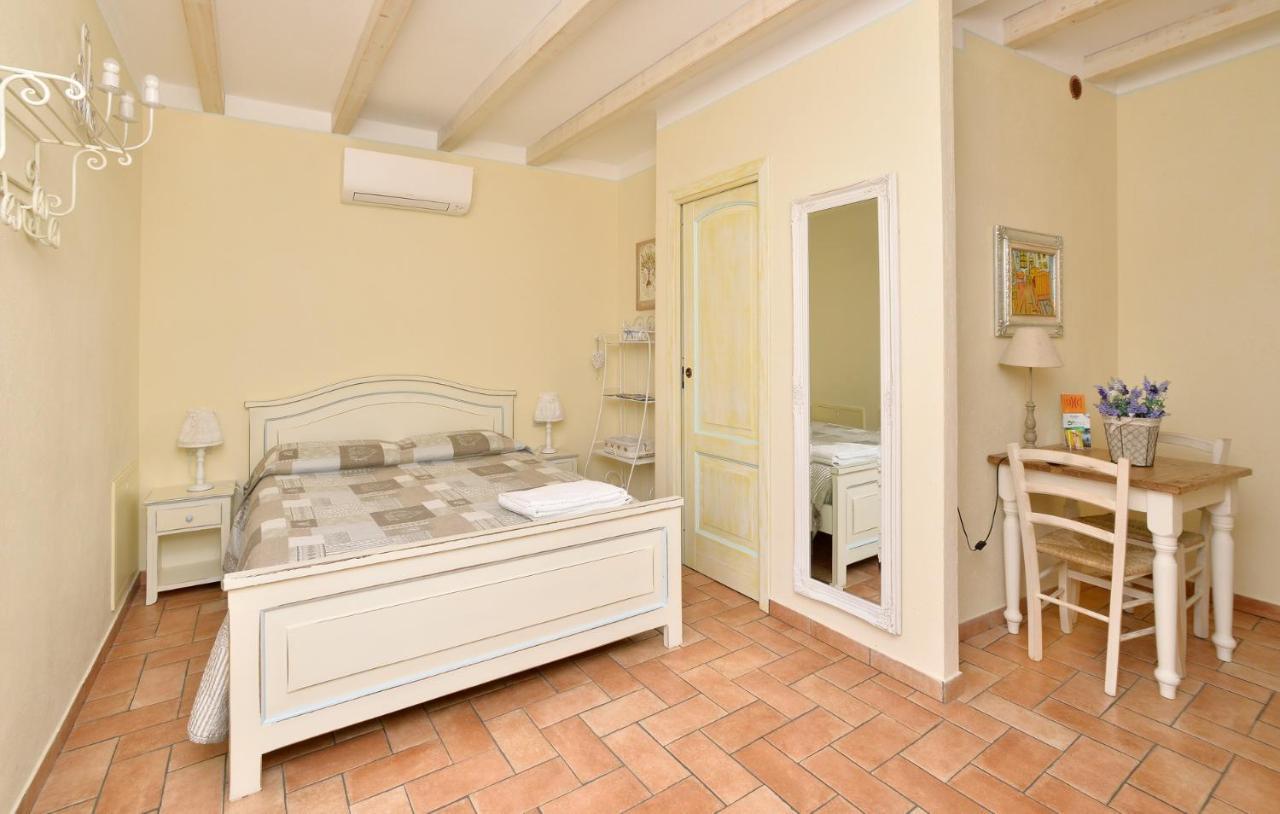 Le Colline Di Bana Bed & Breakfast *